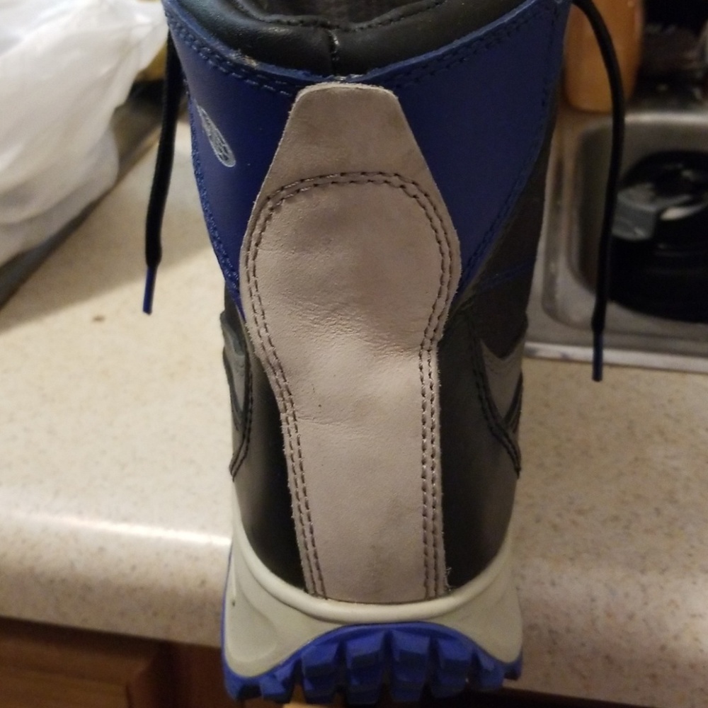 Vasque boots - Picture 3 of 3